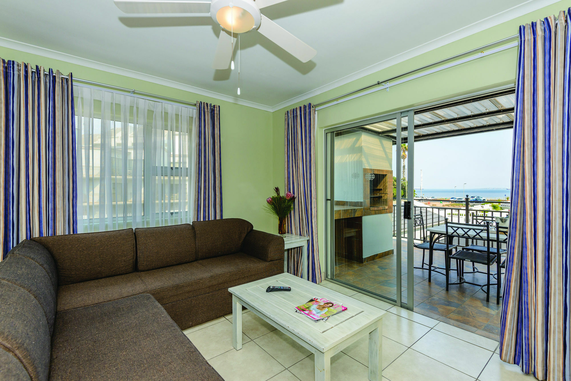 Table View Villas Bloubergstrand Exterior foto